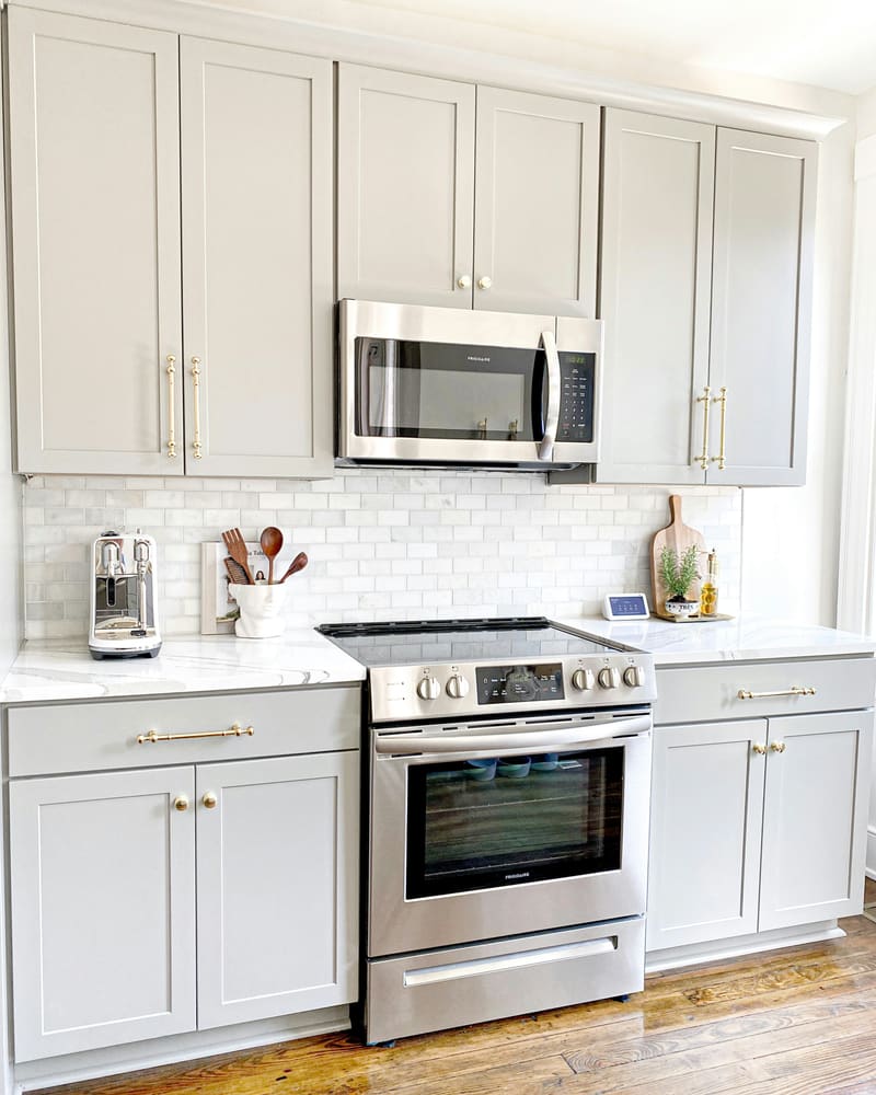 Microwave repair service
